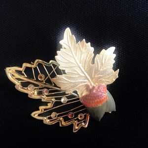 Vintage Kenneth Cole fall leaf and acorn pin
